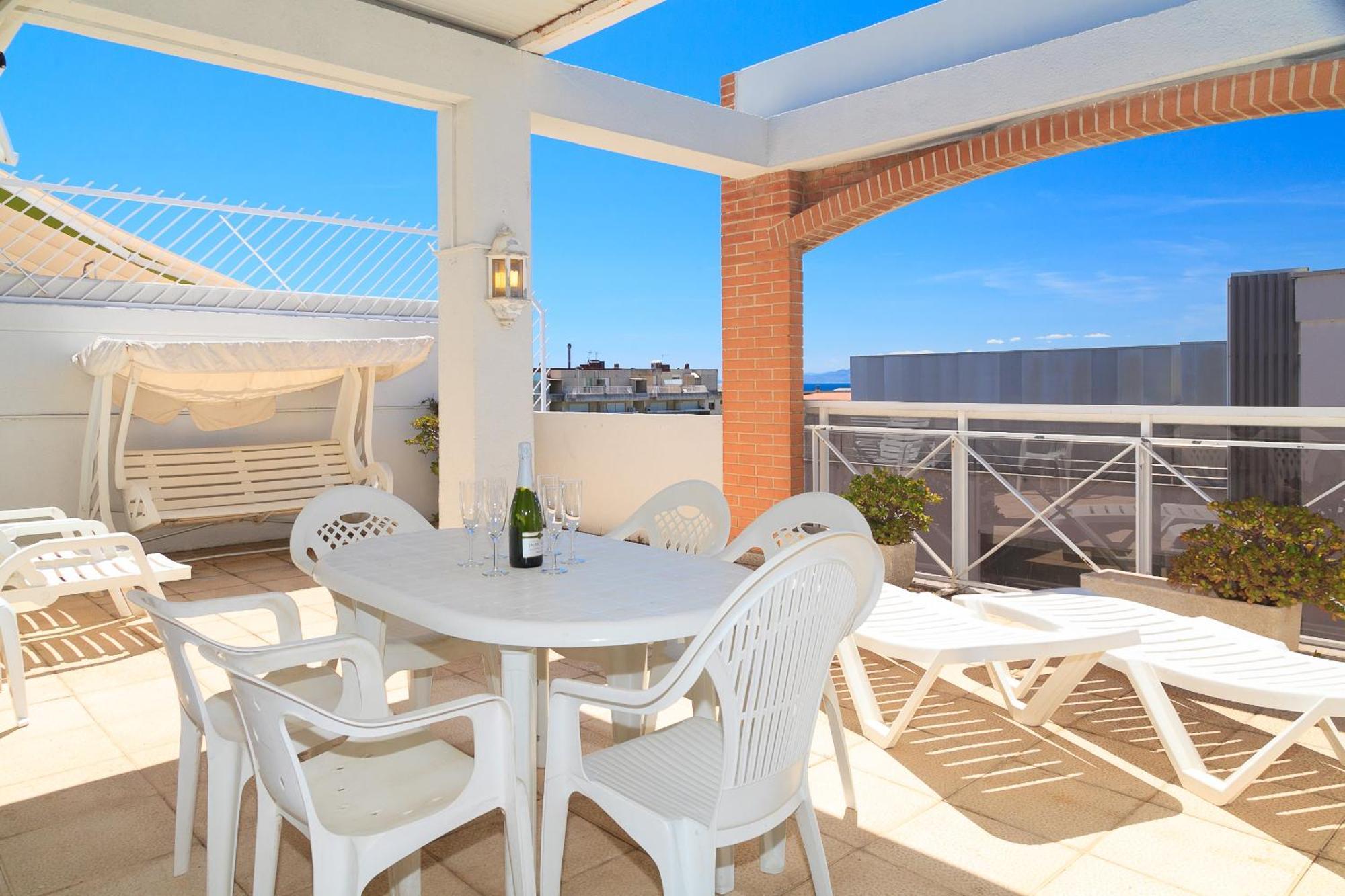 Uhc Center Apartments Salou Room photo
